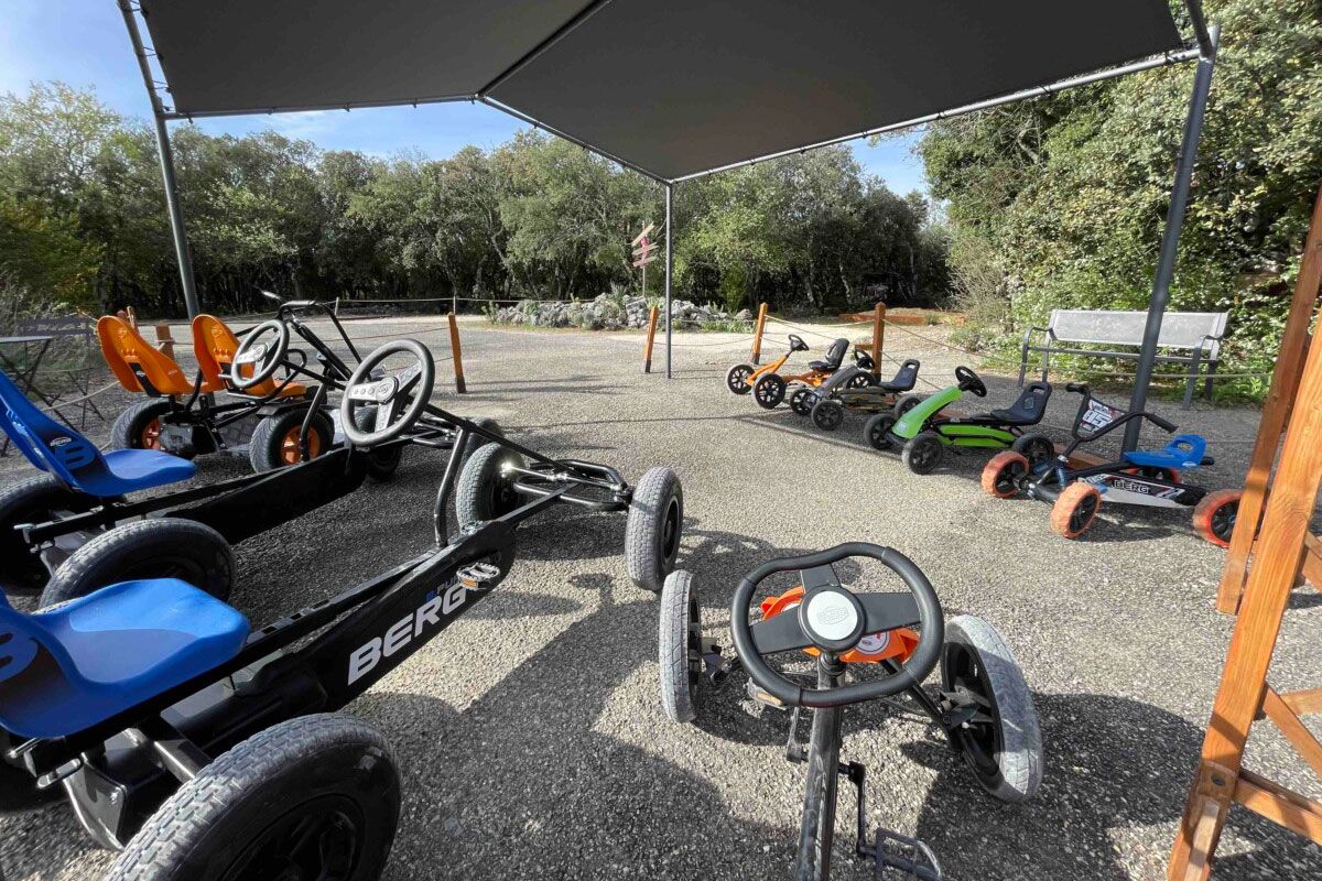 Karting à pédale de la Grotte Aven Forestière en Ardèche