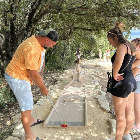 Mini-Golf pour toute la famille en Ardèche
